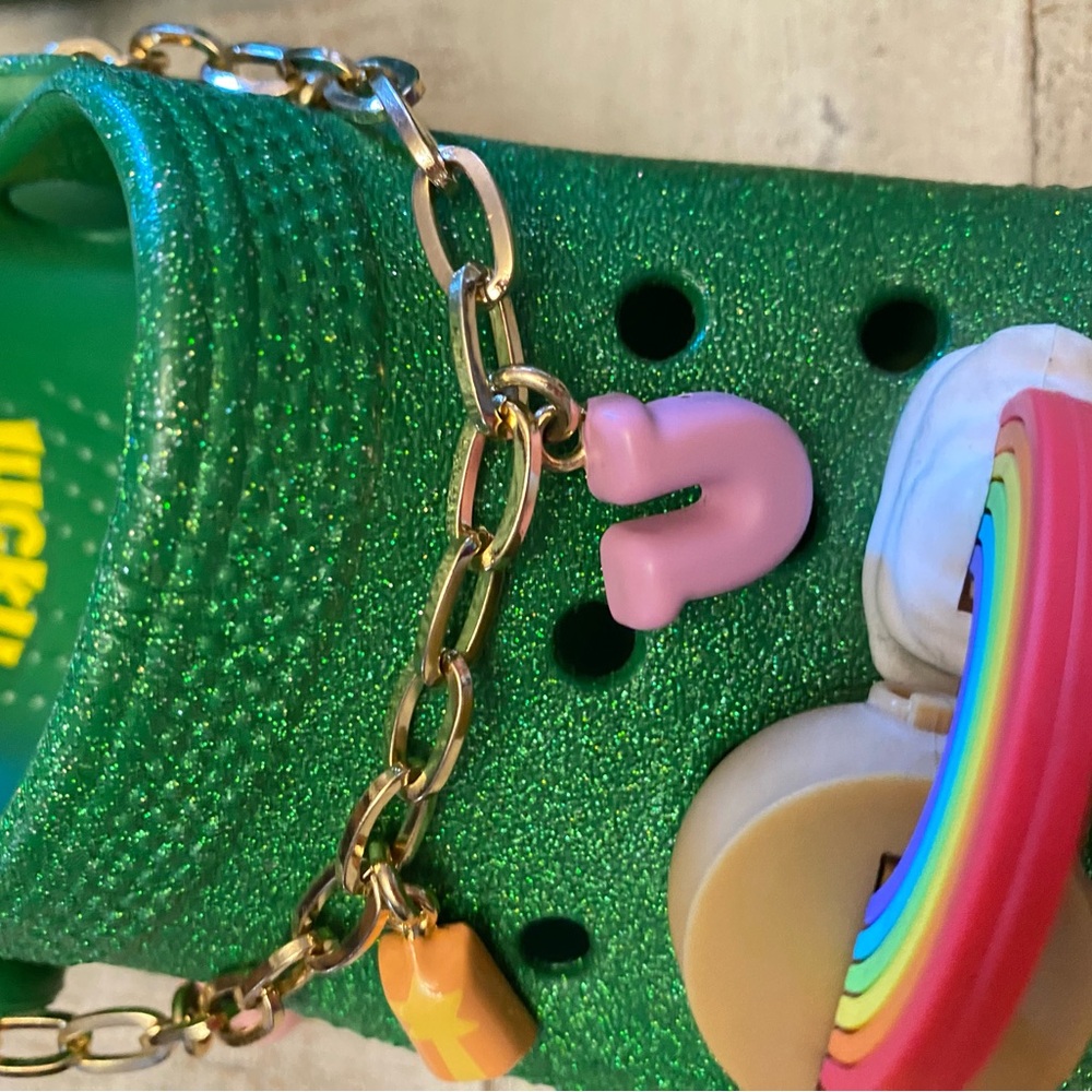 CROCS “Lucky Charms” Kids Unisex Clogs Size 11 Green Glitter Charms Like New - Picture 9 of 15